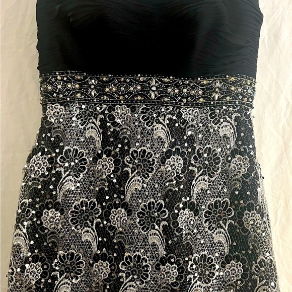 Tony Bowls Strapless Short Black with Silver Sequin Short Dress. Size 12. - Picture 4 of 11